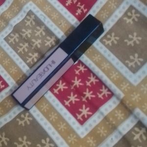 Liquid lipstick